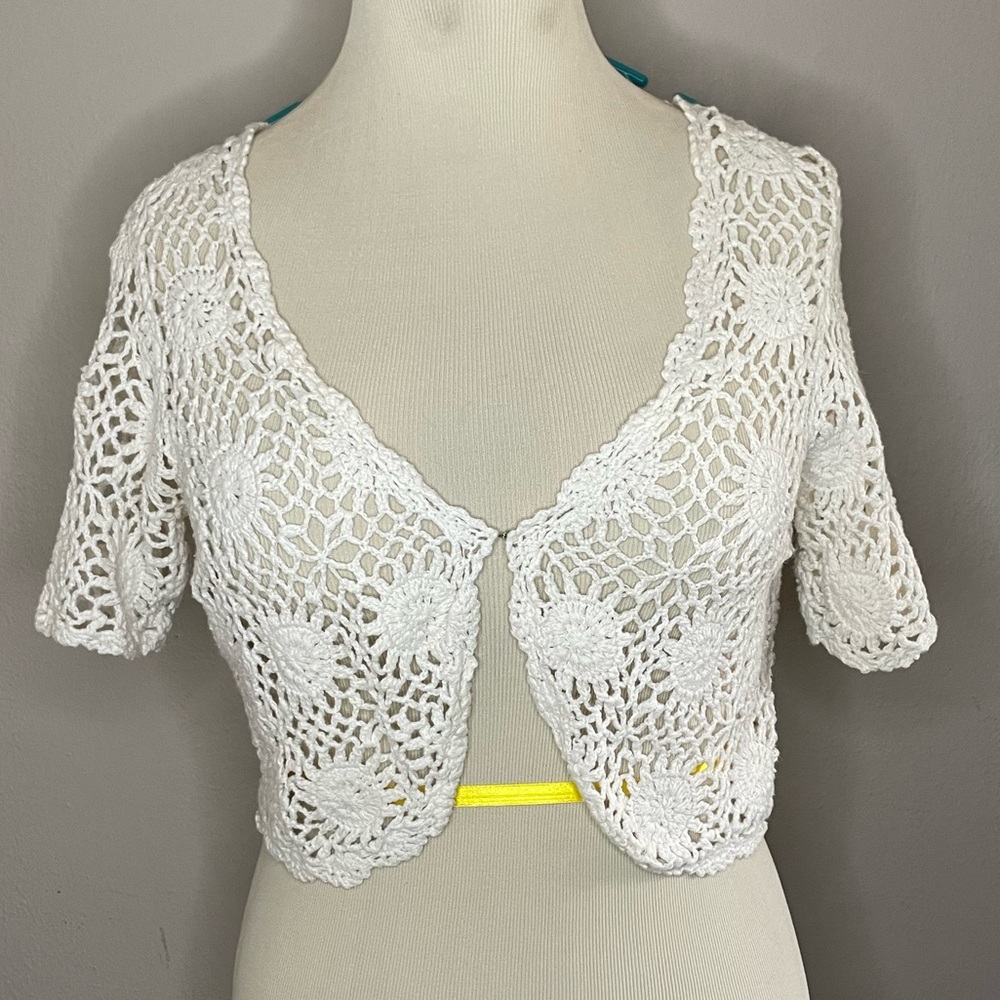 Vintage inspired ivory crochet crop cardigan Karin Stevens large